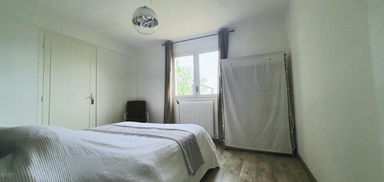 Villa Calme Et Detente Montbolo Екстер'єр фото